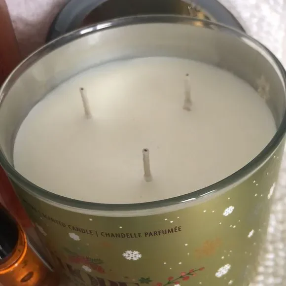 Bath and Body Works Winter Peach Marshmallow - Picture 4 of 4
